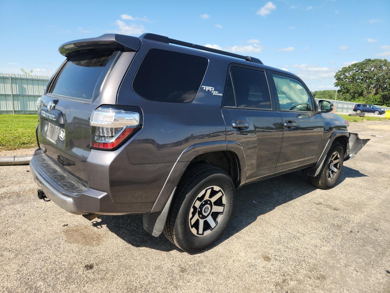 2021 Toyota 4Runner Sr5 Premium - Image 3
