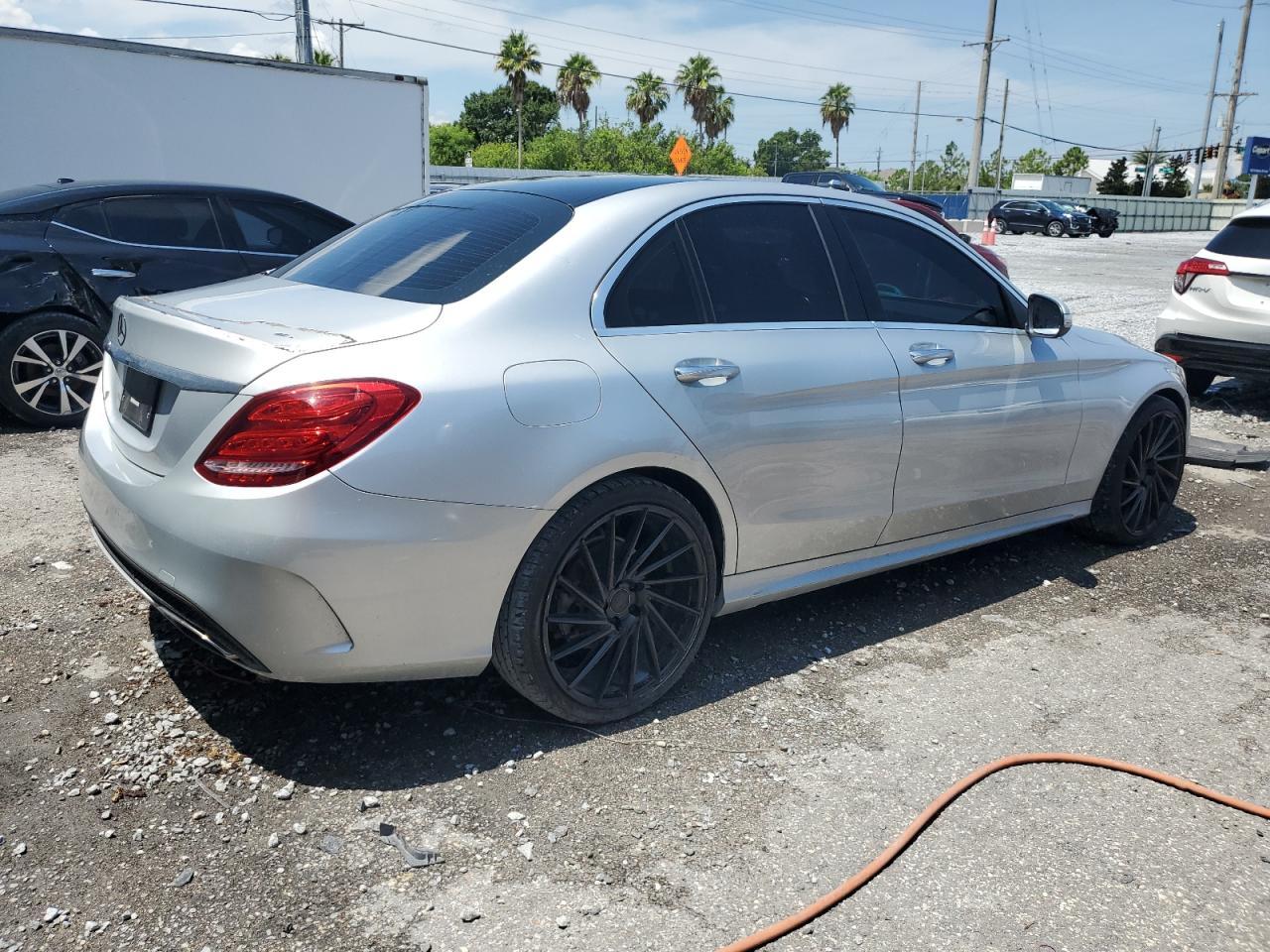 2015 Mercedes-Benz C 300 4Matic - Фото 3