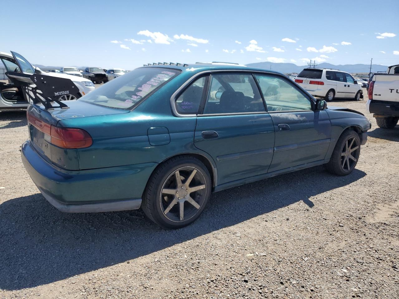 1996 Subaru Legacy L - Image 3