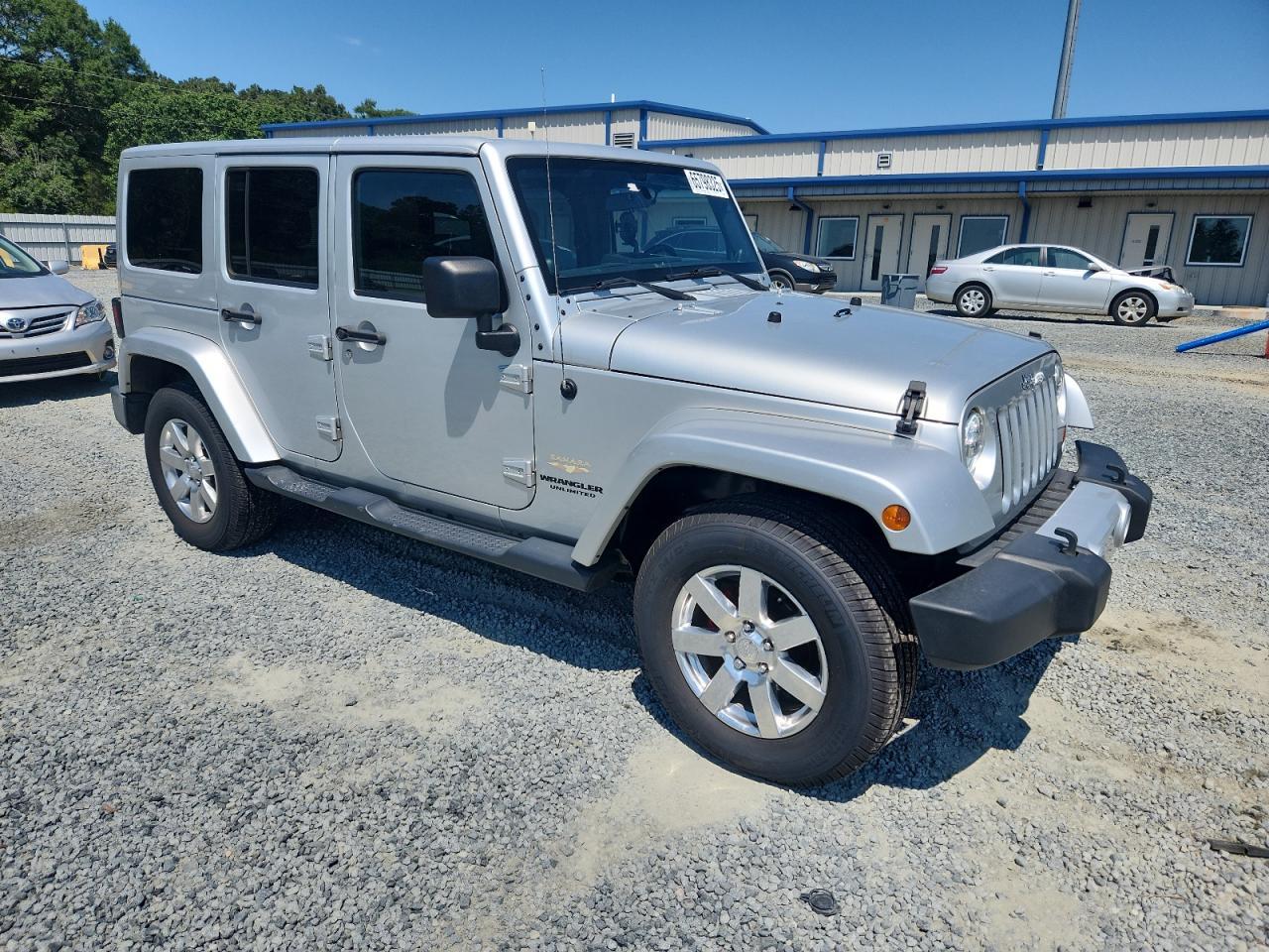 2012 Jeep Wrangler Unlimited Sahara - Image 4