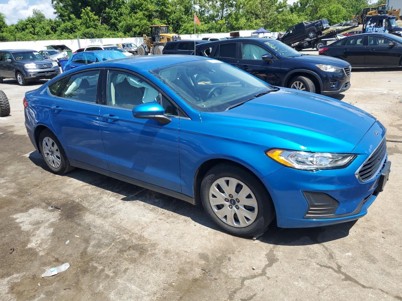 2020 Ford Fusion S - Фото 4
