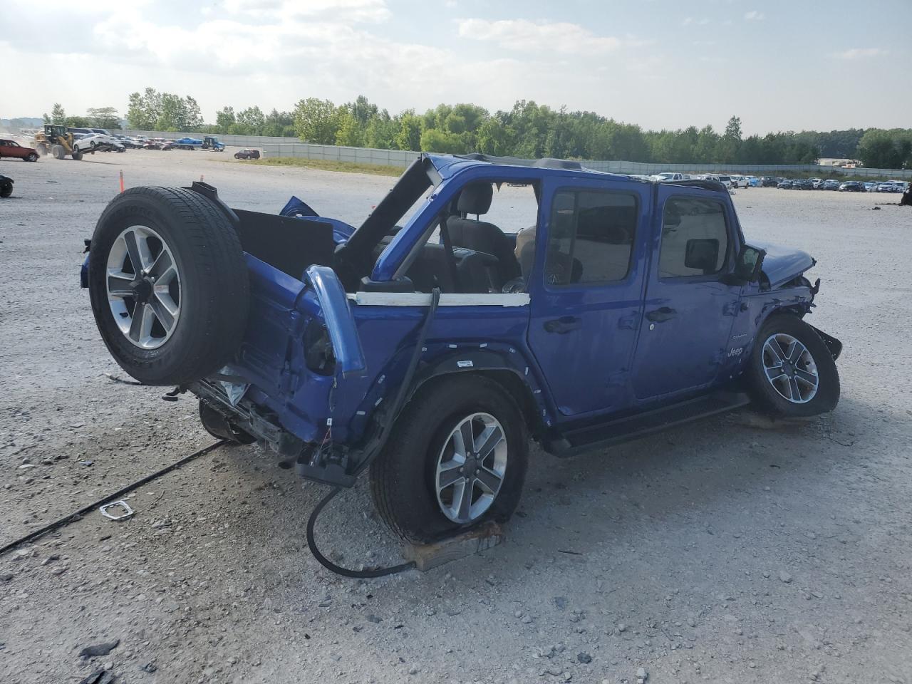 2020 Jeep Wrangler Unlimited Sahara - Фото 3