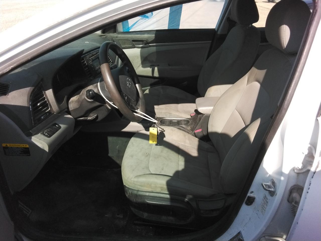 2017 Hyundai Elantra Se - Image 7
