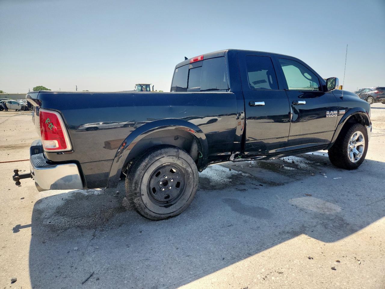 2017 Ram 1500 Laramie - Фото 3