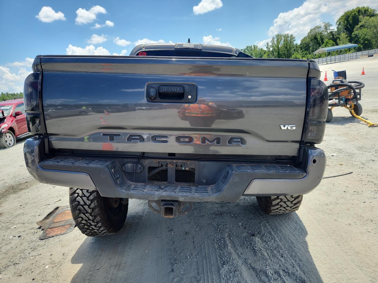 2019 Toyota Tacoma Double Cab - Image 6