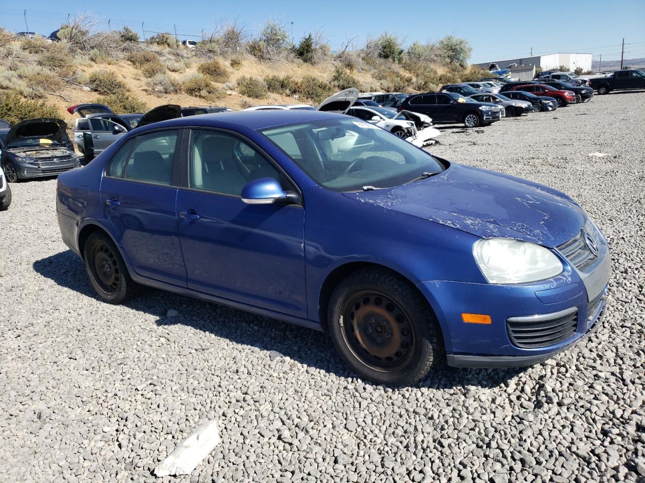 2008 Volkswagen Jetta S - Image 4