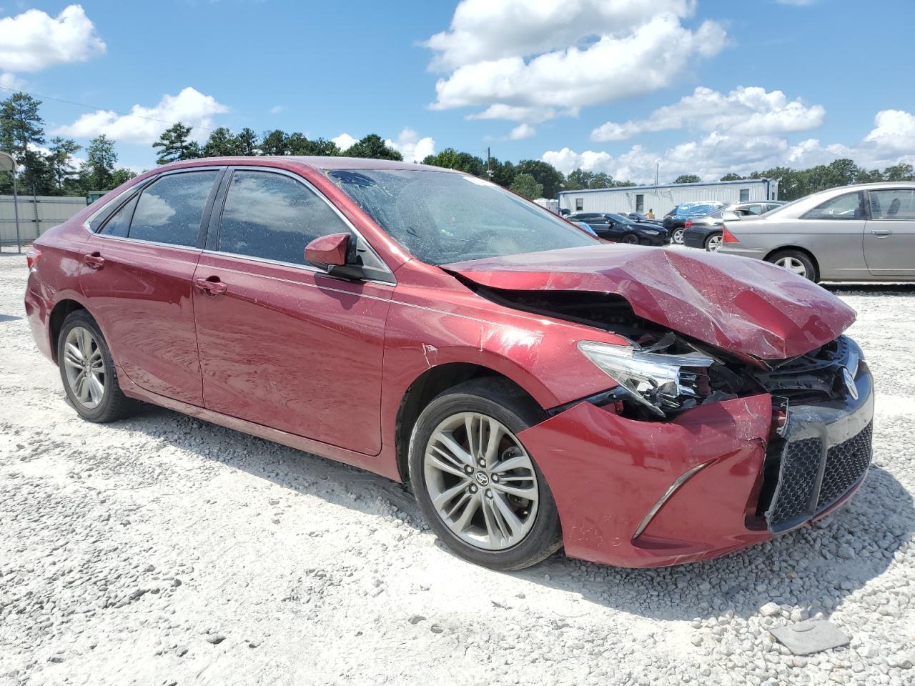 2016 Toyota Camry Le - Image 4