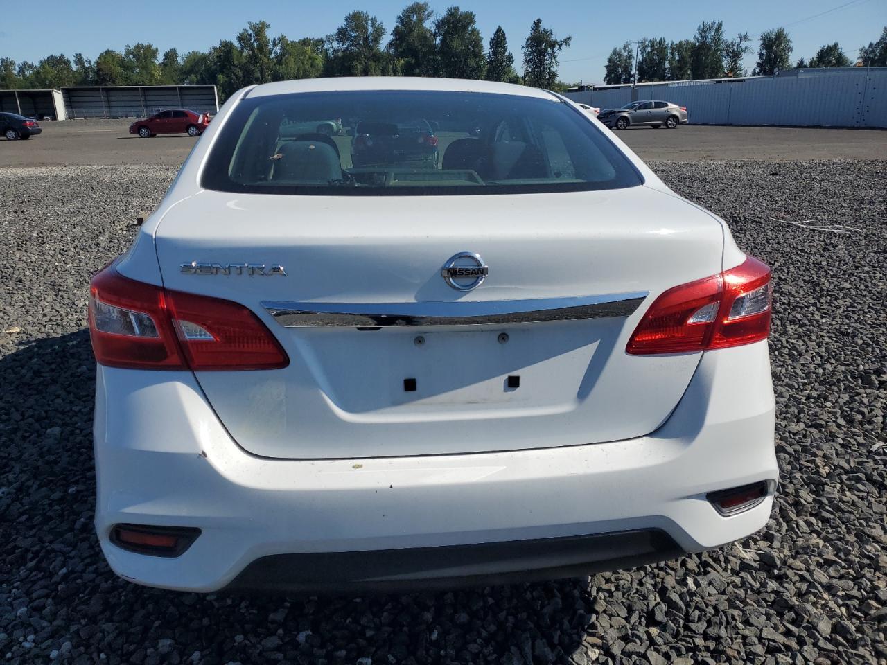 2019 Nissan Sentra S - Фото 6