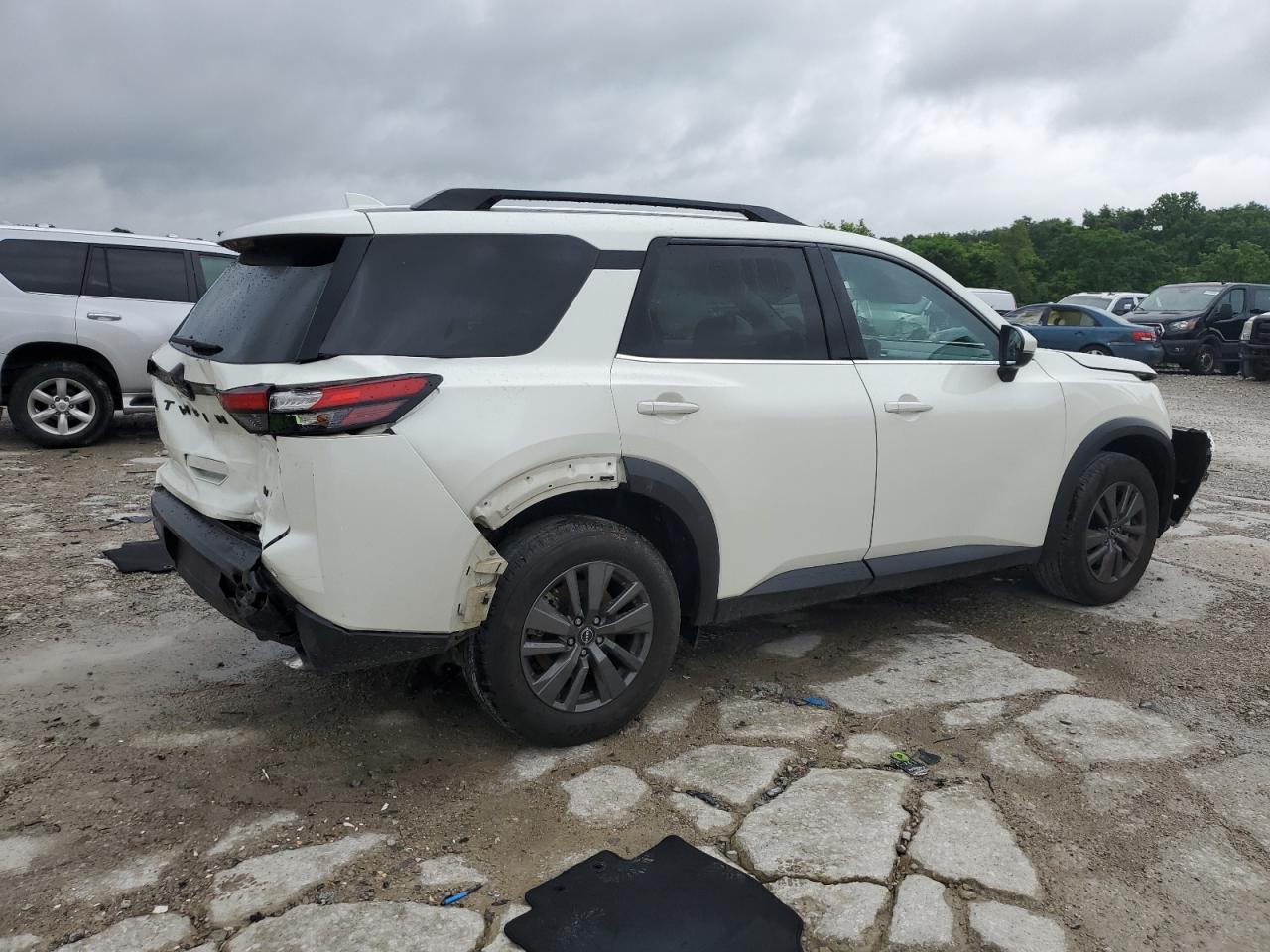 2023 Nissan Pathfinder Sv - Фото 3
