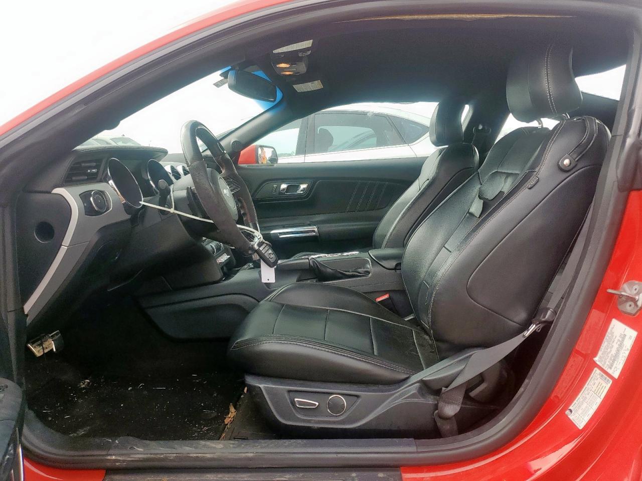 2015 Ford Mustang - Фото 7