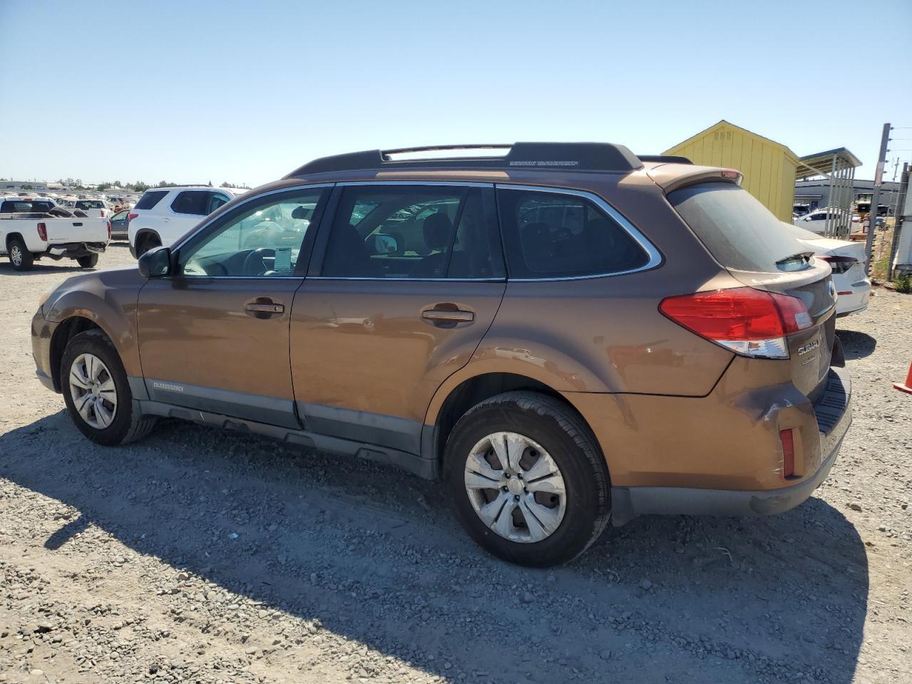 2011 Subaru Outback 2.5I - Фото 2