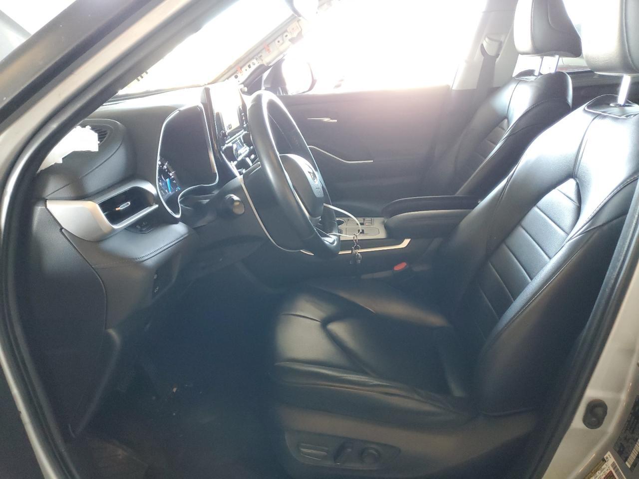 2023 Toyota Highlander Hybrid Xle - Image 7