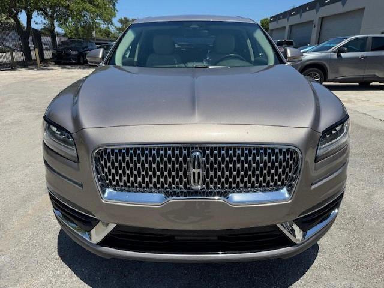 2020 Lincoln Nautilus - Фото 5