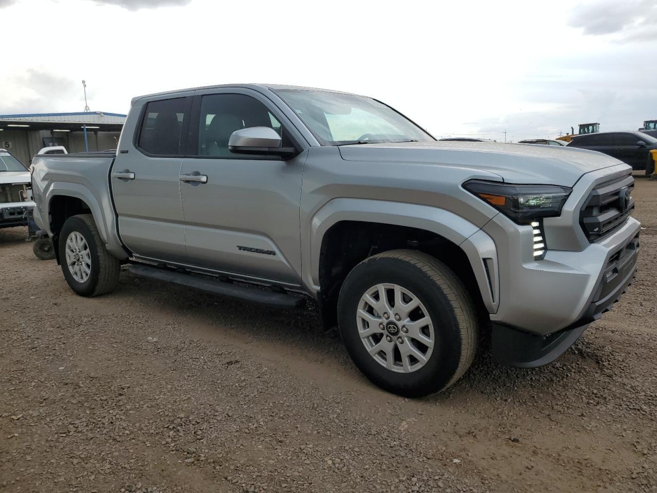 2024 Toyota Tacoma Double Cab - Image 4