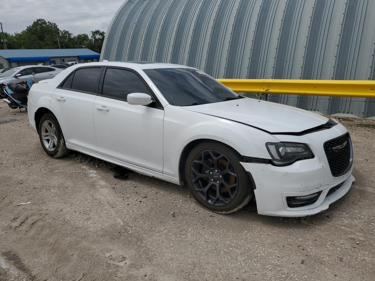 2020 Chrysler 300 S - Фото 4