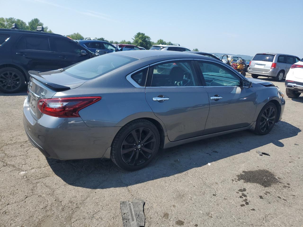 2017 Nissan Altima 2.5 - Фото 3
