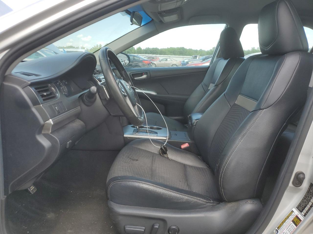 2012 Toyota Camry Base - Фото 7