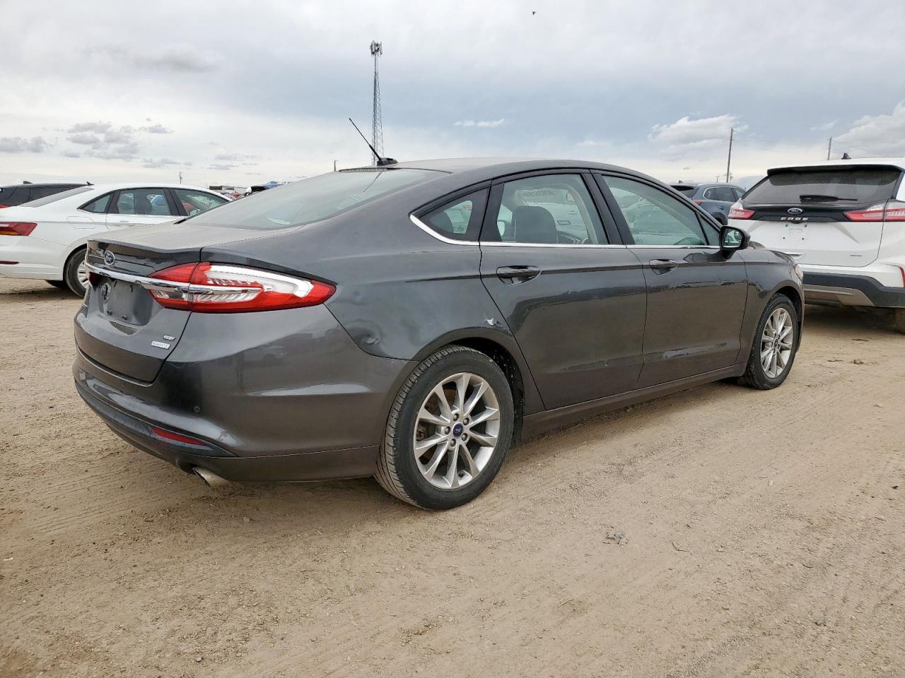 2017 Ford Fusion Se - Фото 3