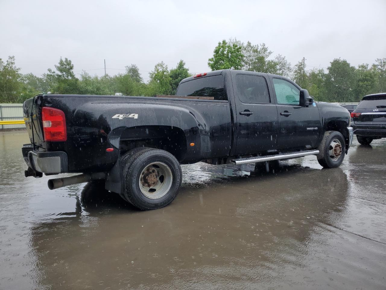 2014 Chevrolet Silverado K3500 Ltz - Image 3