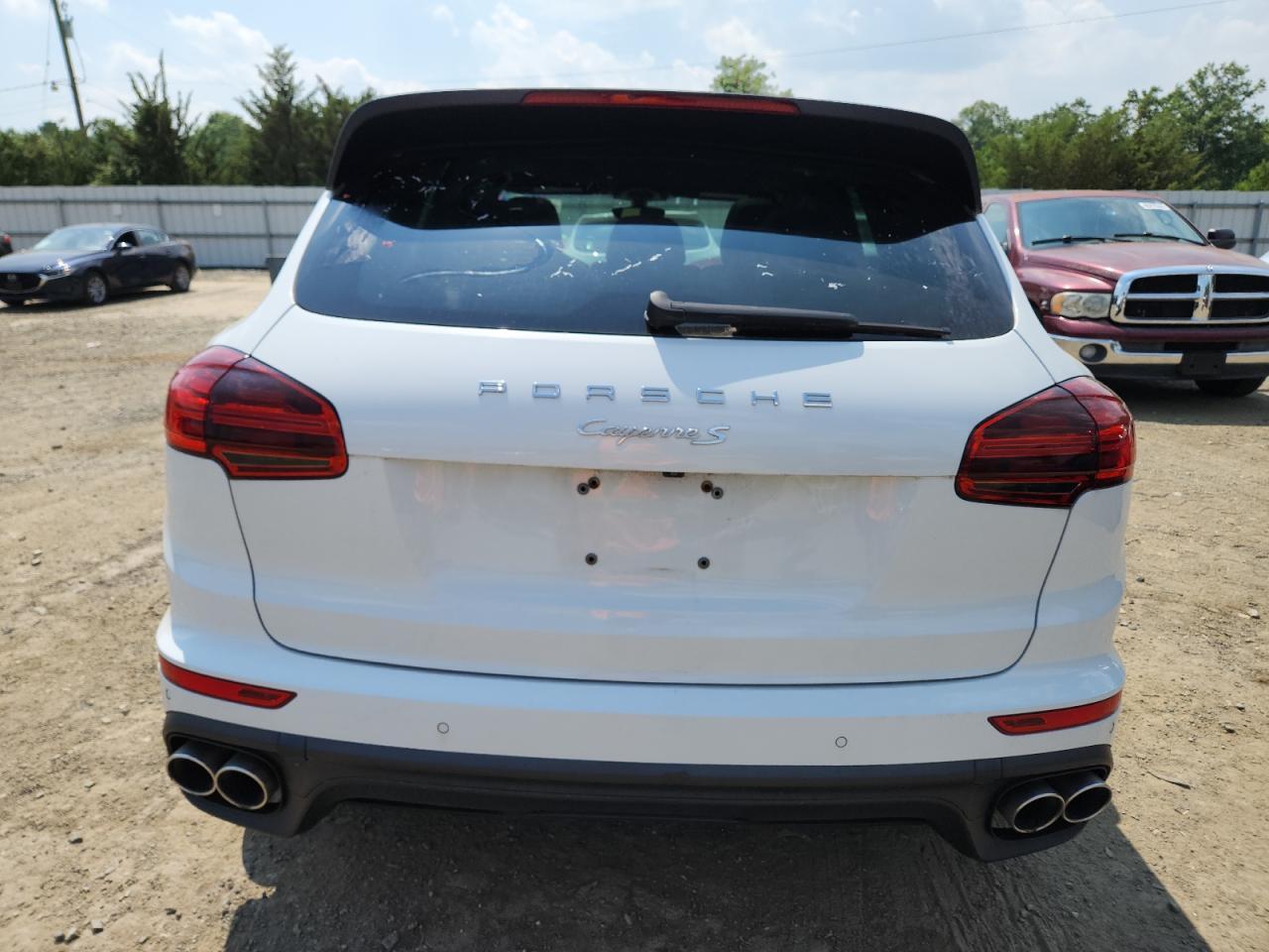 2016 Porsche Cayenne S - Фото 6