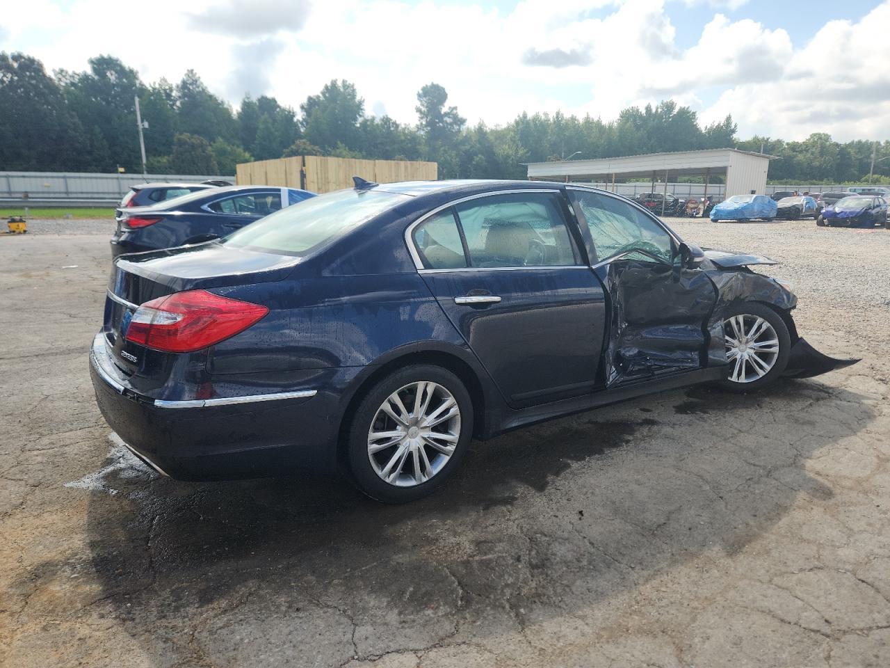 2012 Hyundai Genesis 3.8L - Image 3