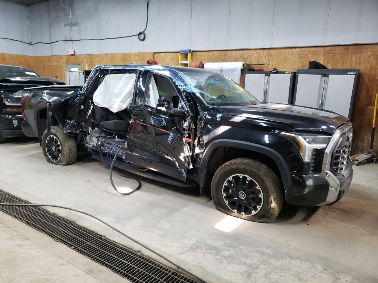 2024 Toyota Tundra Crewmax Sr - Фото 4