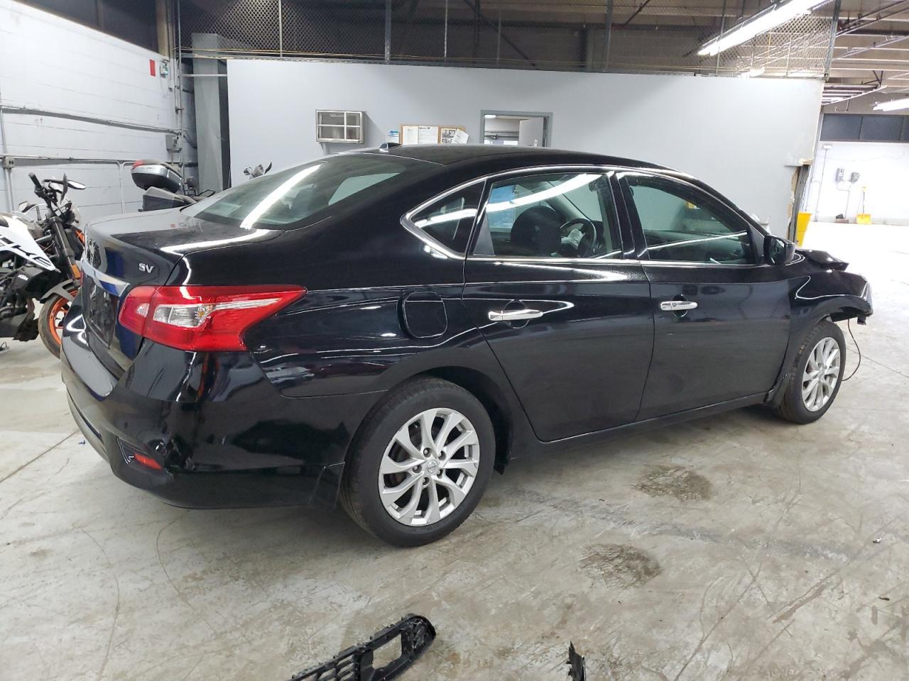 2018 Nissan Sentra S - Фото 3