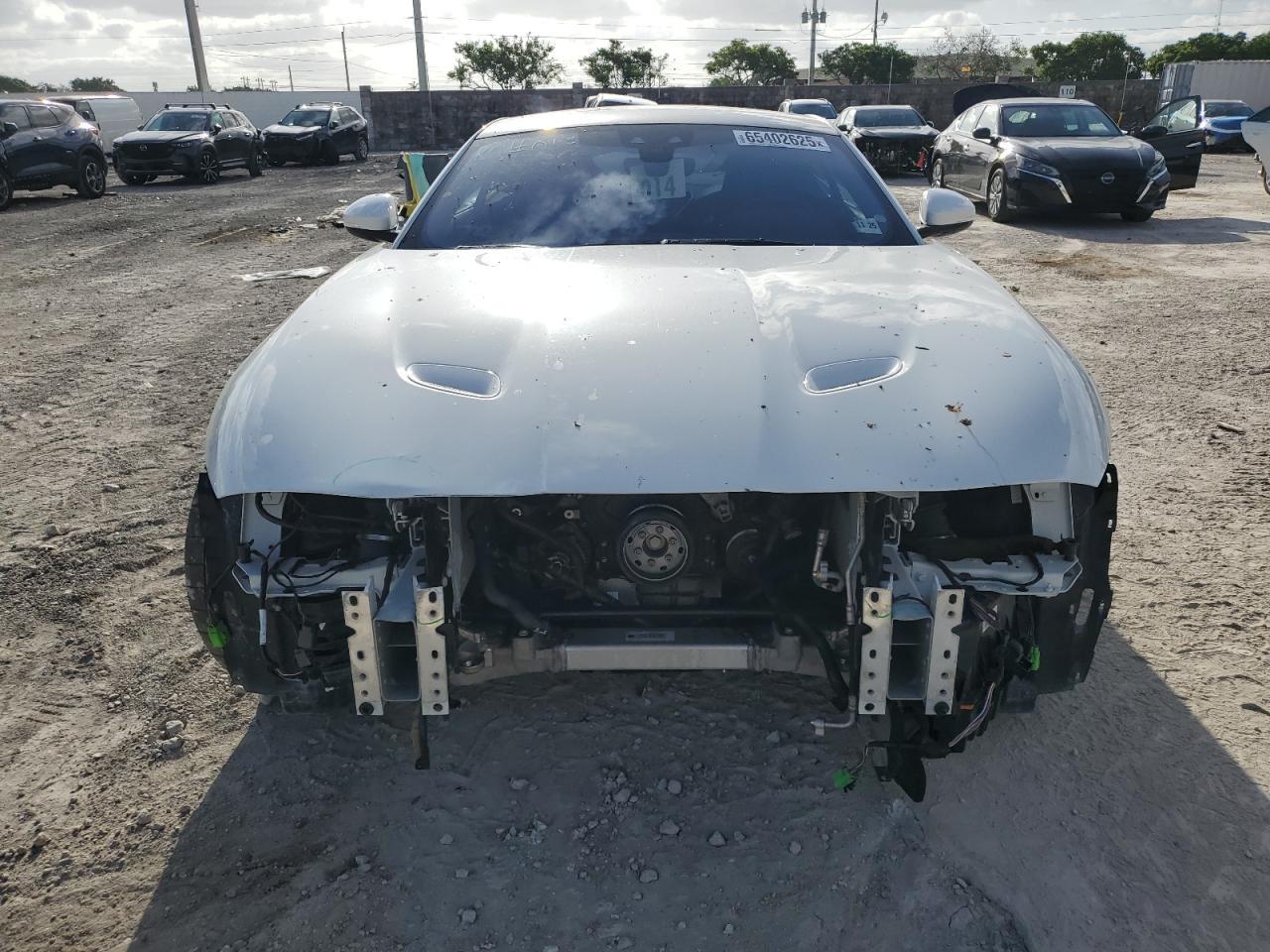 2021 Jaguar F-Type R - Фото 5