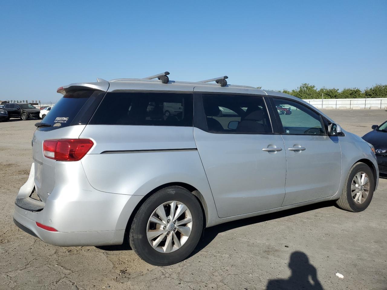 2016 Kia Sedona Lx - Фото 3