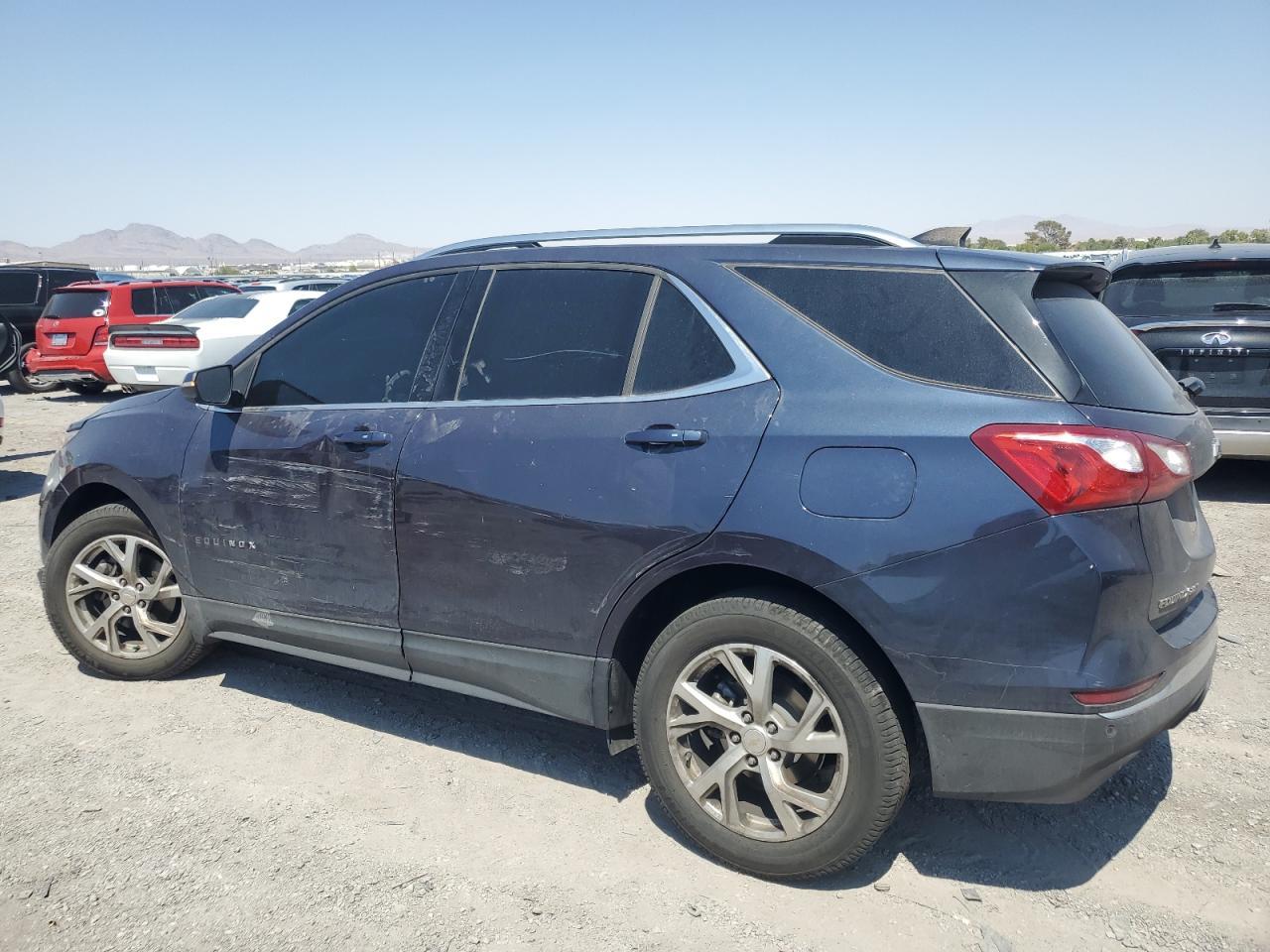 2019 Chevrolet Equinox Lt - Image 2