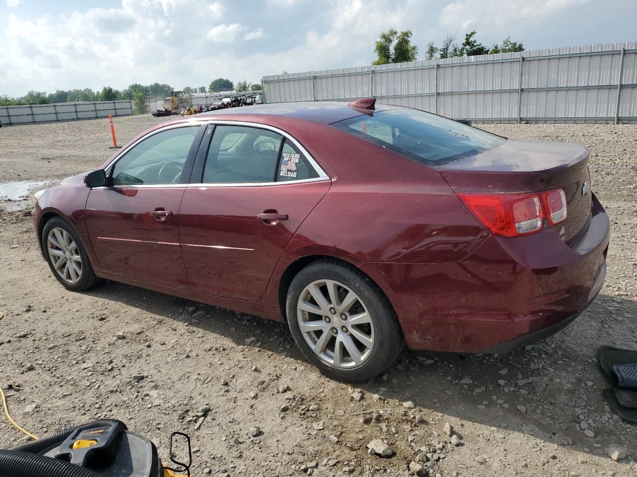 2015 Chevrolet Malibu 2Lt - Image 2