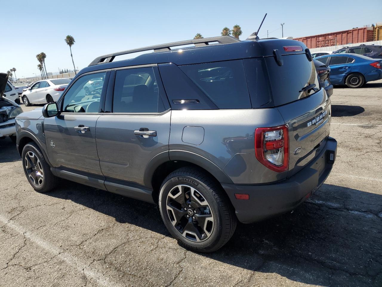 2022 Ford Bronco Sport Outer Banks - Фото 2