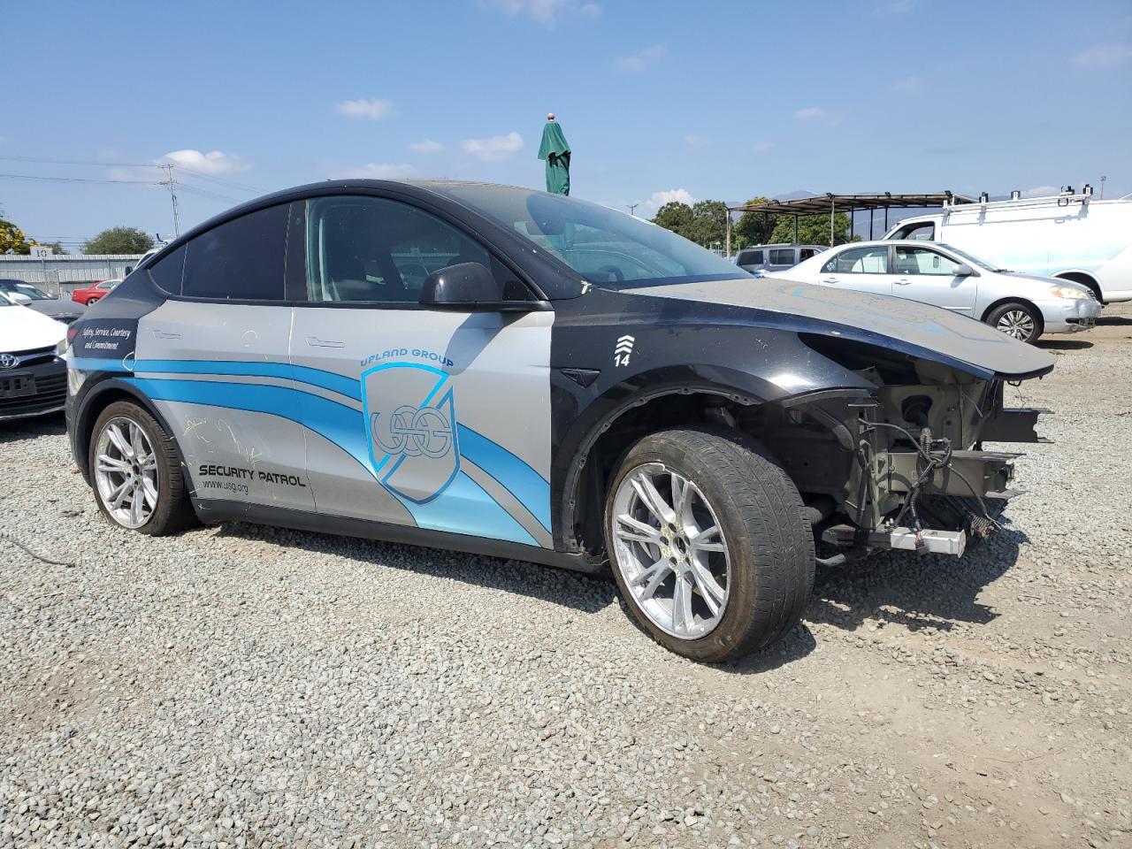2023 Tesla Model Y - Фото 4