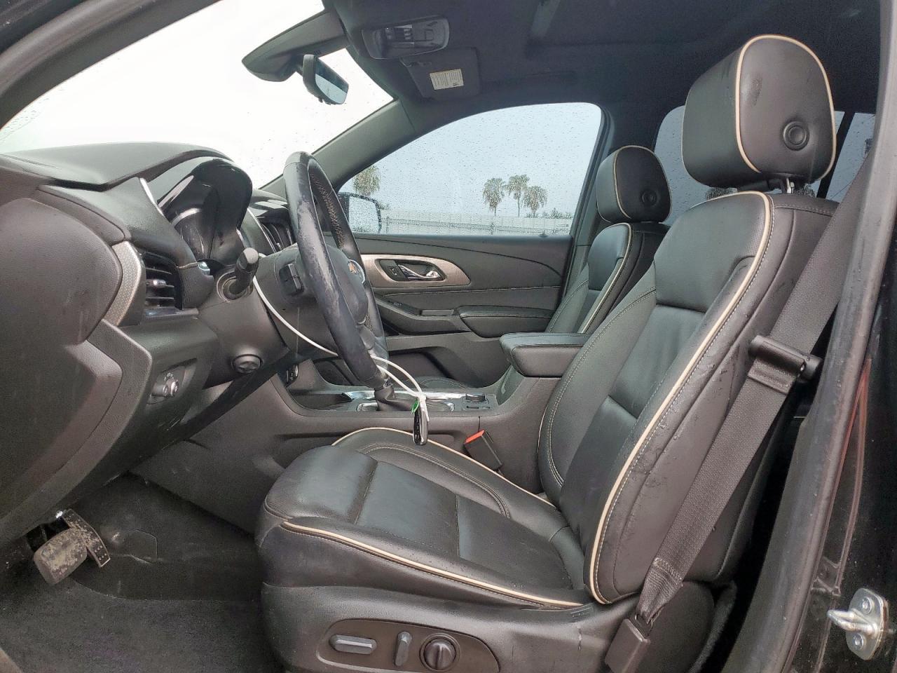 2023 Chevrolet Traverse Premier - Image 7