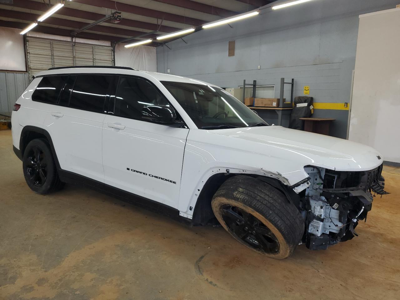 2023 Jeep Grand Cherokee L Laredo - Фото 4