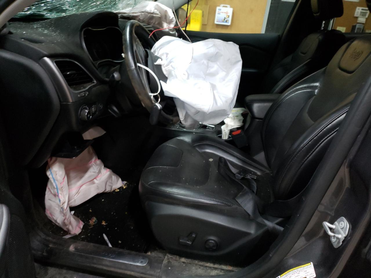 2019 Jeep Cherokee Limited - Image 7