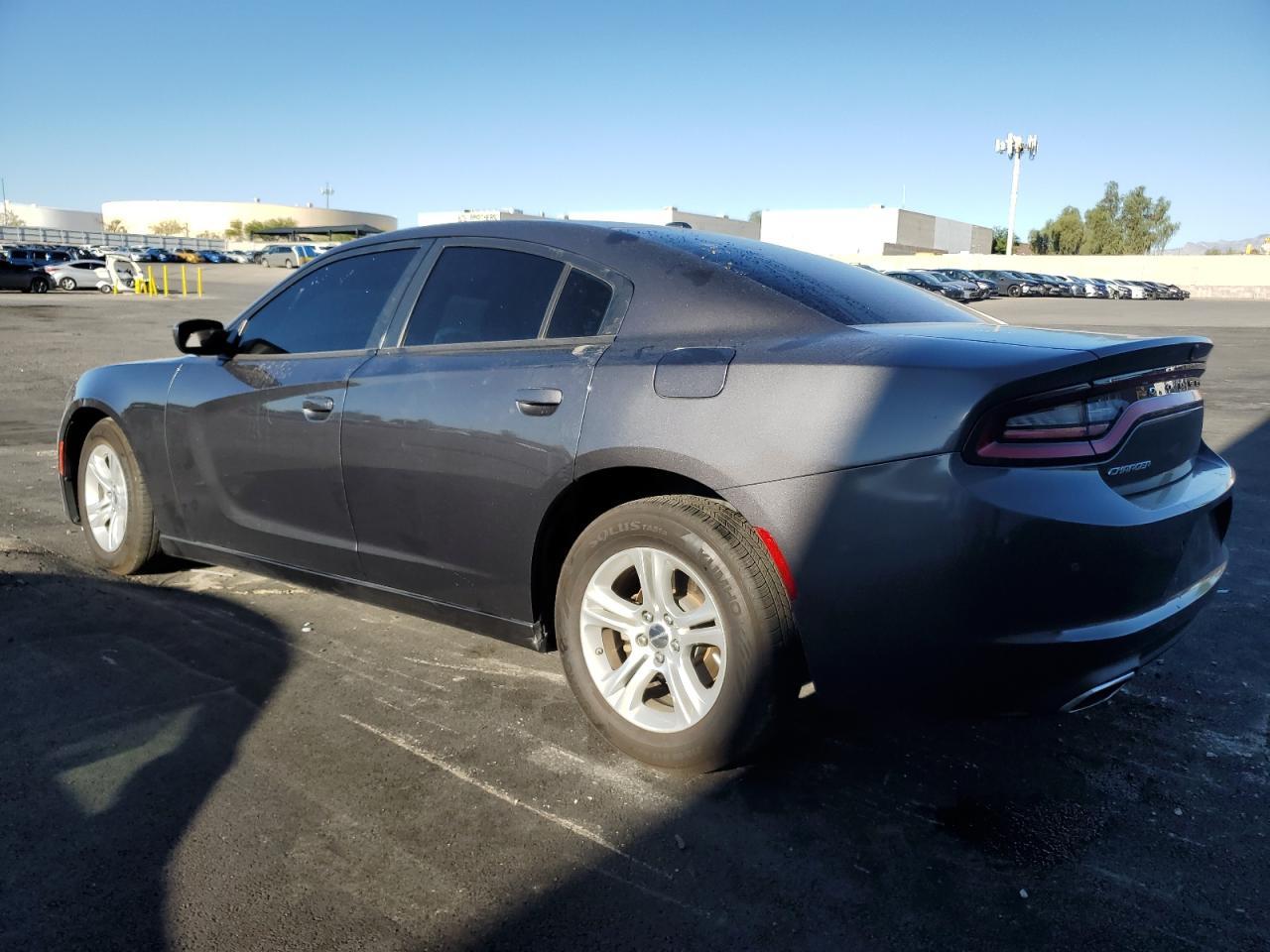 2022 Dodge Charger Sxt - Фото 2