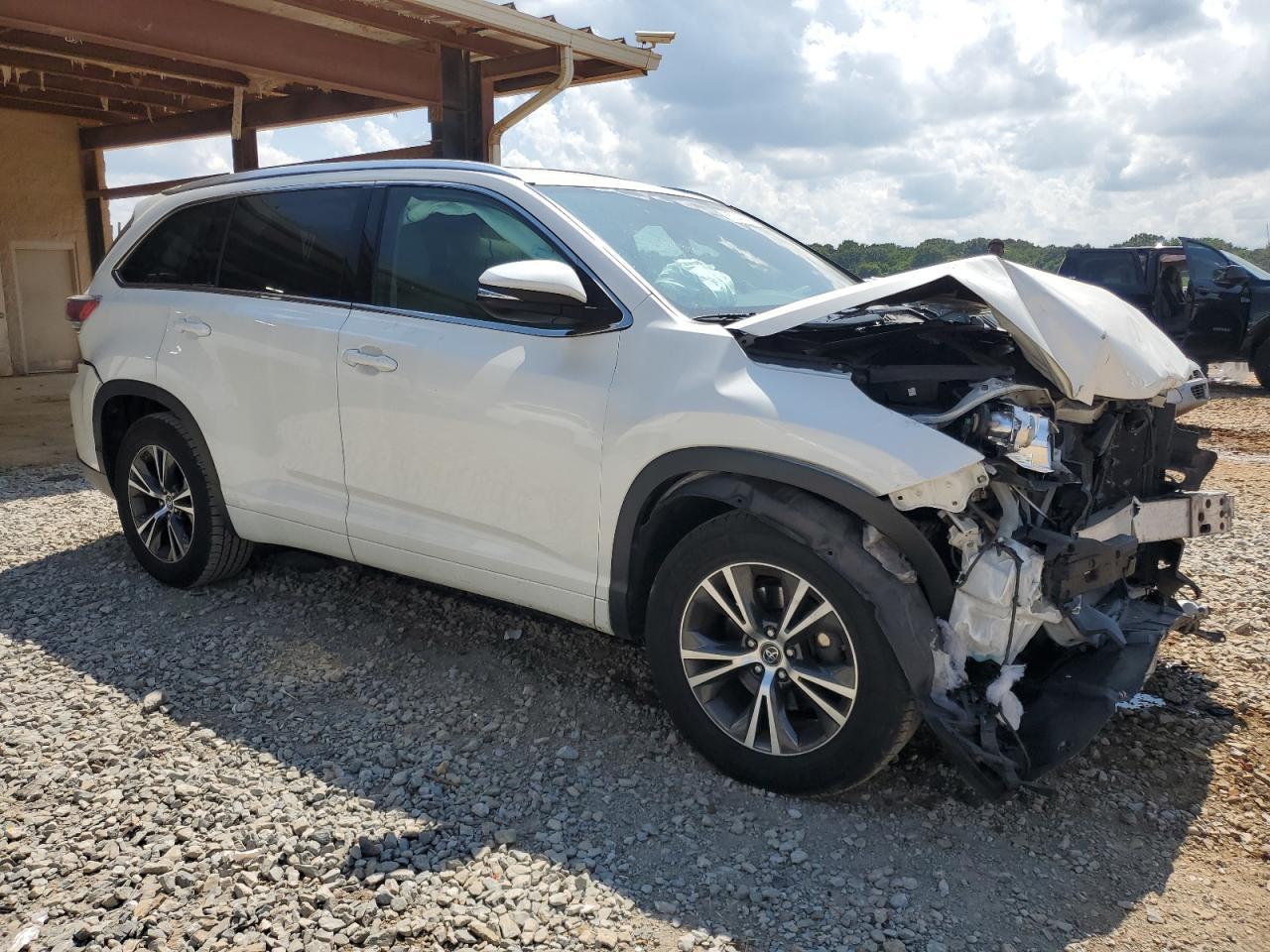 2016 Toyota Highlander Xle - Image 4