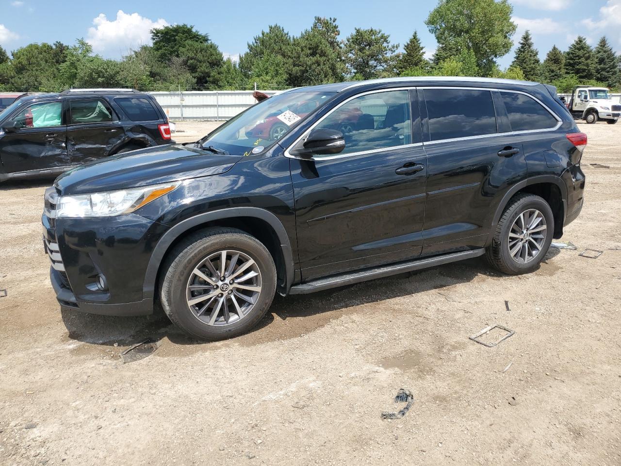 2018 Toyota Highlander Se