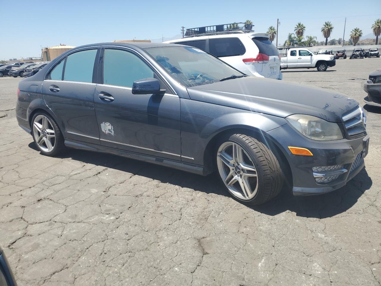 2013 Mercedes-Benz C 250 - Фото 4