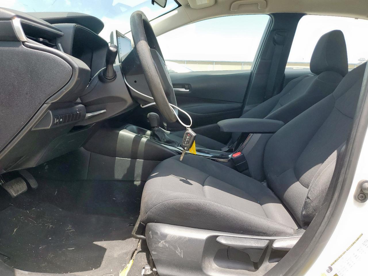 2021 Toyota Corolla Le - Фото 7