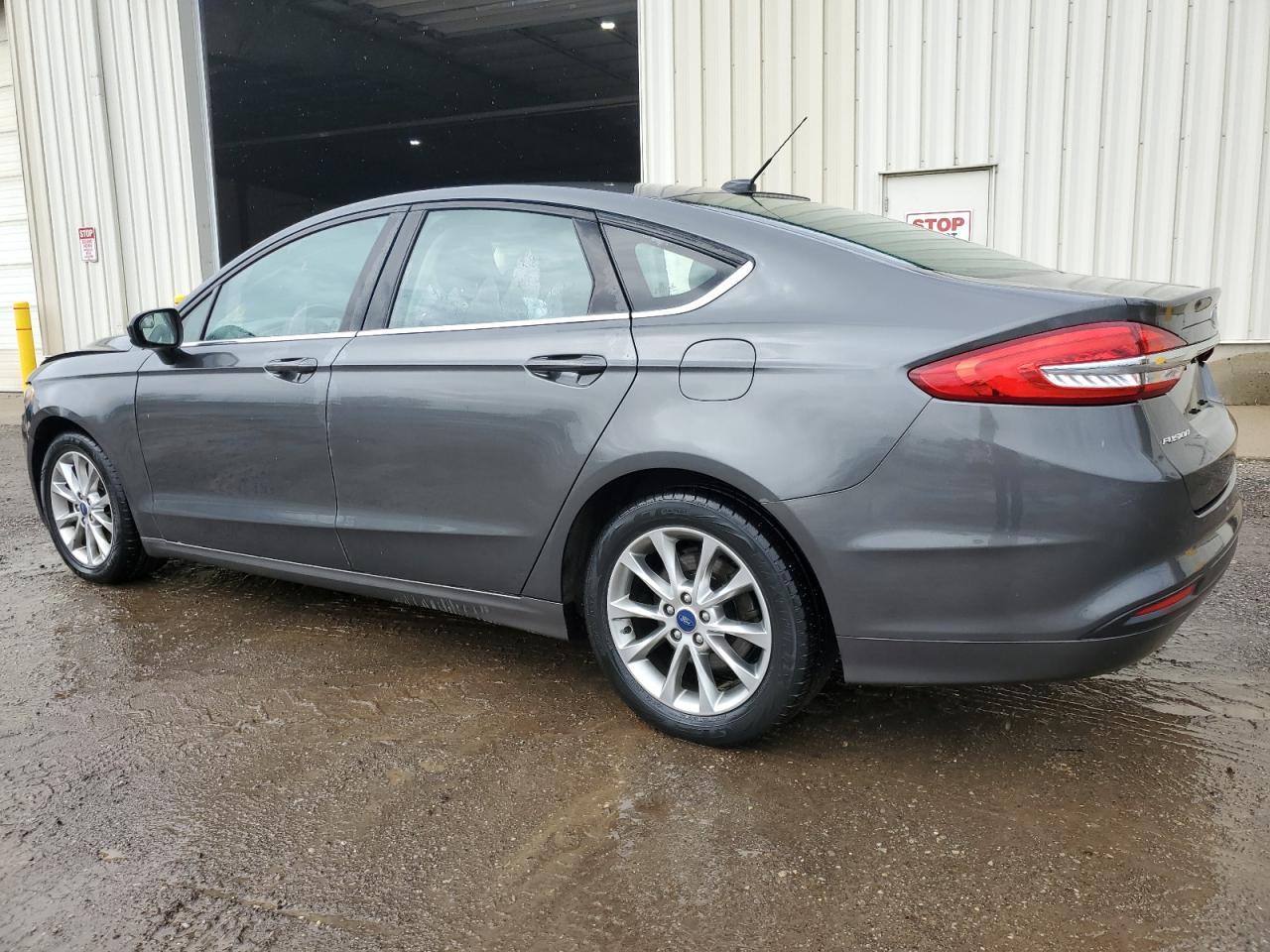 2017 Ford Fusion Se - Фото 2