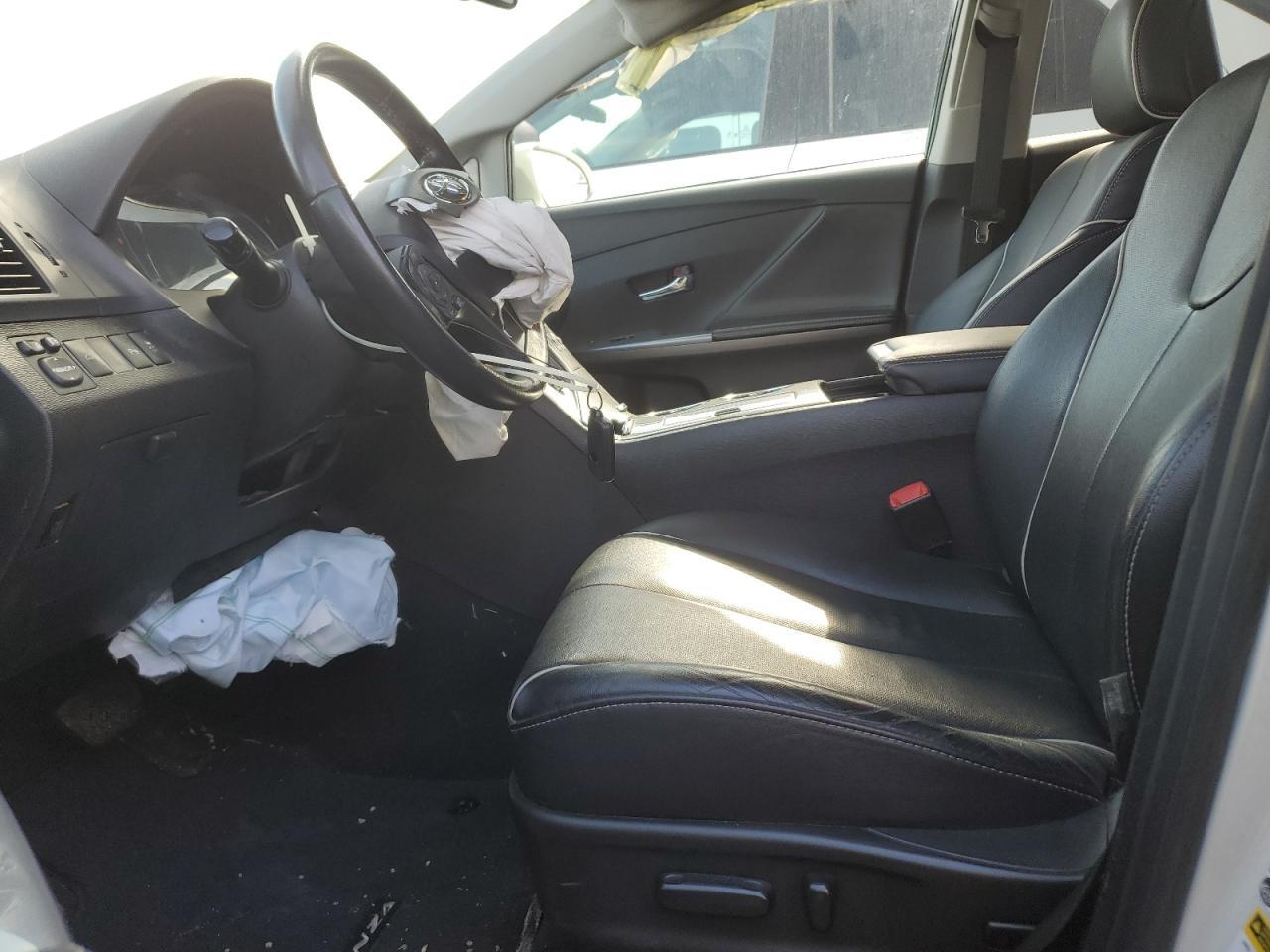 2015 Toyota Venza Le - Image 7