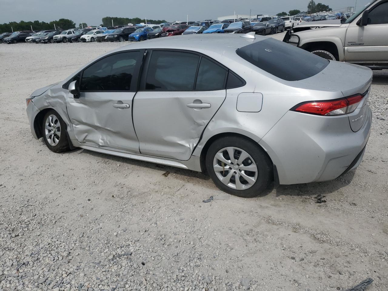 2022 Toyota Corolla Le - Фото 2