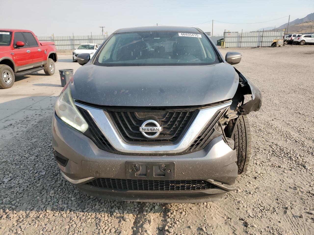 2015 Nissan Murano S - Image 5