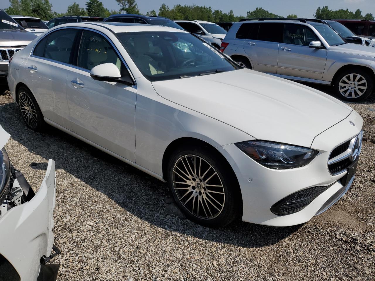 2025 Mercedes-Benz C 300 4Matic - Фото 4