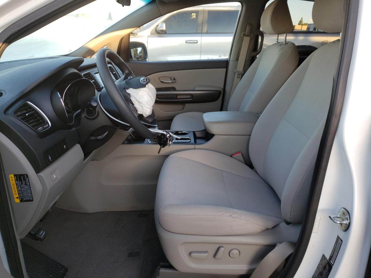 2020 Kia Sedona Lx - Фото 7