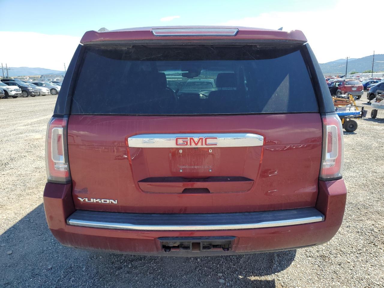 2017 GMC Yukon Denali - Фото 6