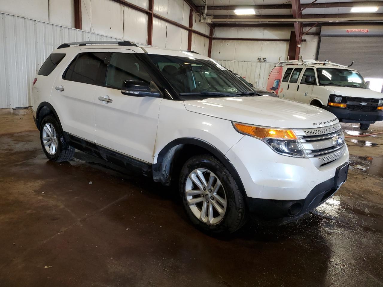2015 Ford Explorer Xlt - Фото 4