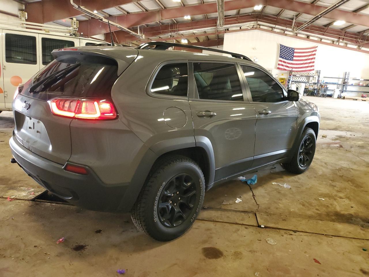 2022 Jeep Cherokee Latitude - Фото 3